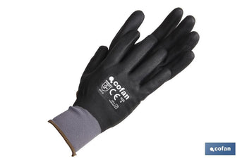 Guantes 100 % impregnados de nitrilo Cofan · Imagen de la familia Cofan