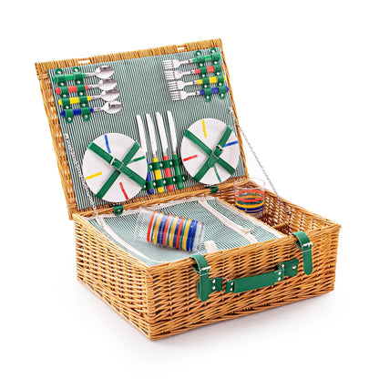 Practical picnic basket with everything you need for 4 people: cutlery and plates and glasses.