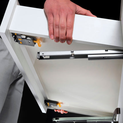 Guías Silver para cajones de extracción total con cierre suave y enganche, cincado, Acero