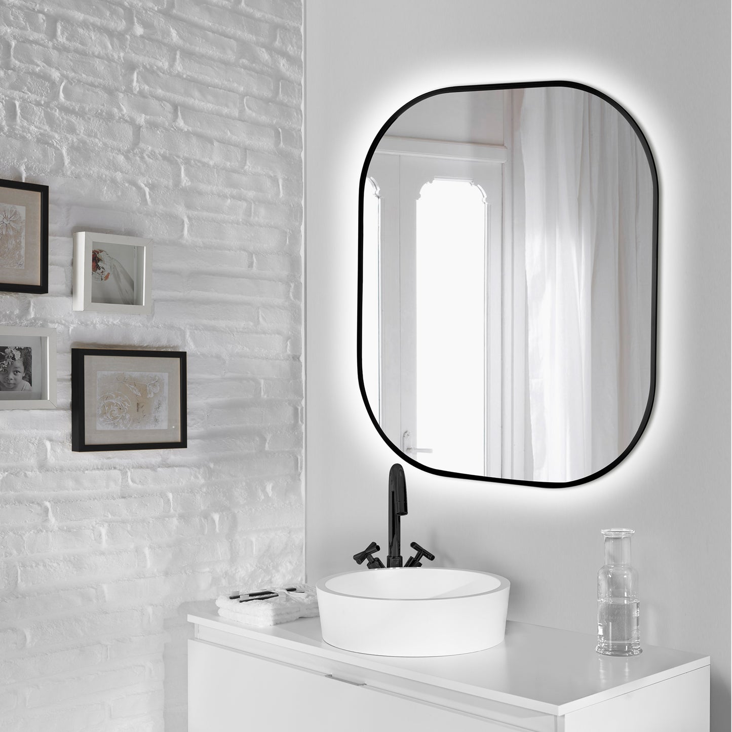 Emuca Cepheus bathroom mirror with decorative LED lighting and black frame, rounded rectangular 600x800mm, AC 230V 50Hz, 12W, Aluminum and Glass