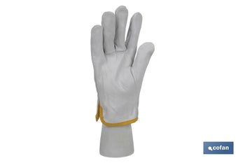 Guantes estilo conductor de piel Cofan · Imagen de la familia Cofan