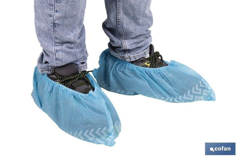 Cubrezapatos desechables antideslizantes | Material: polipropileno | Color: azul | Talla única | Disponible en packs de 100 unidades