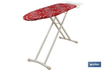 Tabla de planchar en color rojo con flores blancas | Medida plegada: 161 cm x 44,5 cm x 10 cm