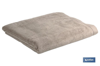 Toalla de baño Modelo Abisinia | Color Beige | 100% Algodón | Gramaje 580g/m² | Medidas 100 x 150 cm