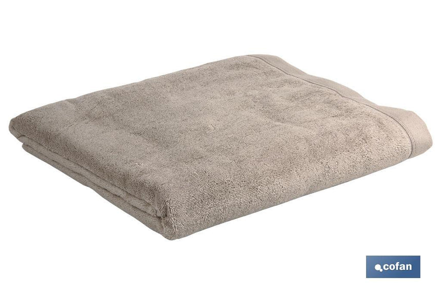 Toalla de baño Modelo Abisinia | Color Beige | 100% Algodón | Gramaje 580g/m² | Medidas 100 x 150 cm