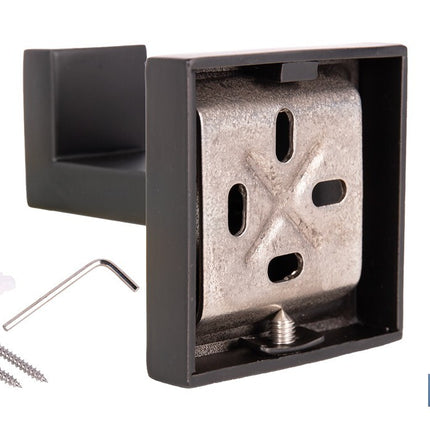 Percha negra mate | Material: acero inoxidable | Diseño cuadrado | Kit de fijación incluido | Medidas: 5,5 x 6 x 5,5 cm