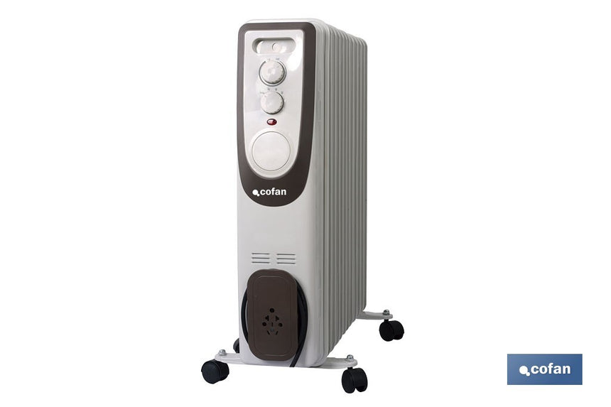 Radiador de aceite 2500 W | Color: blanco | Con 11 elementos y termostato regulable | Seguridad antiincendios y Control antivuelco