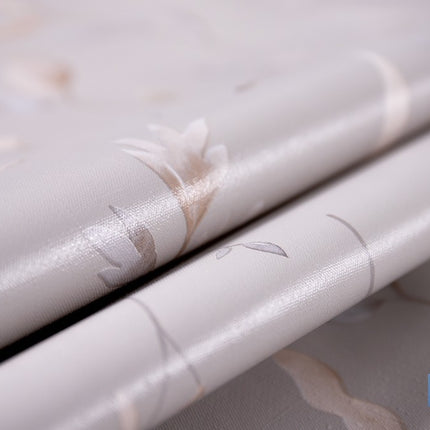 Rollo de hule estampado botánico con ramas doradas | Materiales: polipropileno y PVC | Gran resistencia a líquidos y manchas | Fácil limpieza | Medidas 1,40 x 20 m