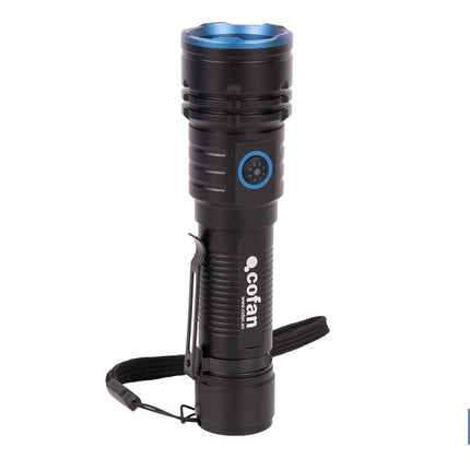 Linterna LED de alta potencia (2000 lm) y 150 m de alcance. 5 funciones y base magnética