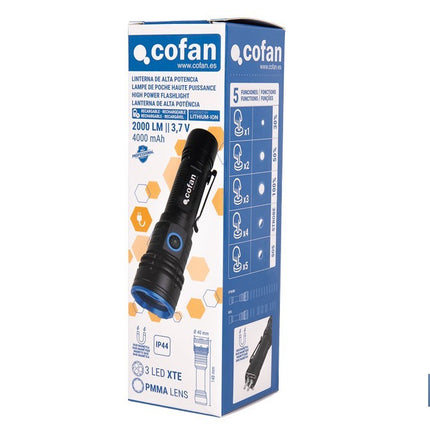 Linterna LED de alta potencia (2000 lm) y 150 m de alcance. 5 funciones y base magnética