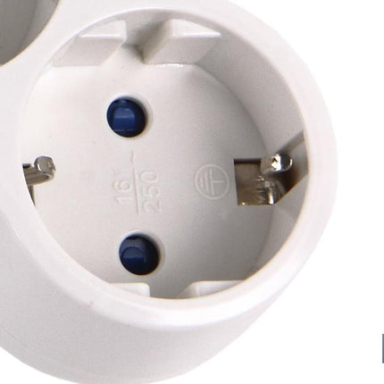 Adaptador triple Frontal Schuko con interruptor | Color Blanco | 16 A - 250 V