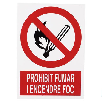 Prohibit fumar i encendre foc